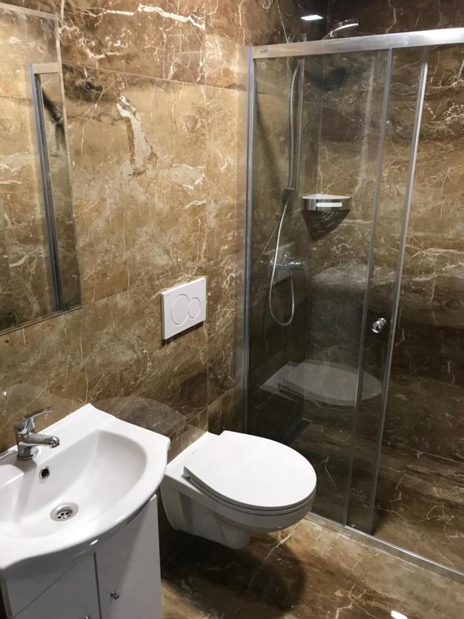 布尔哈里 十字路口的旅馆酒店 外观 照片
